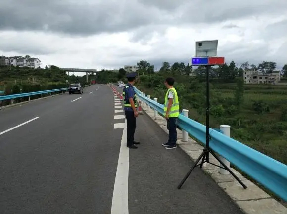 扬州高速公路钢护栏