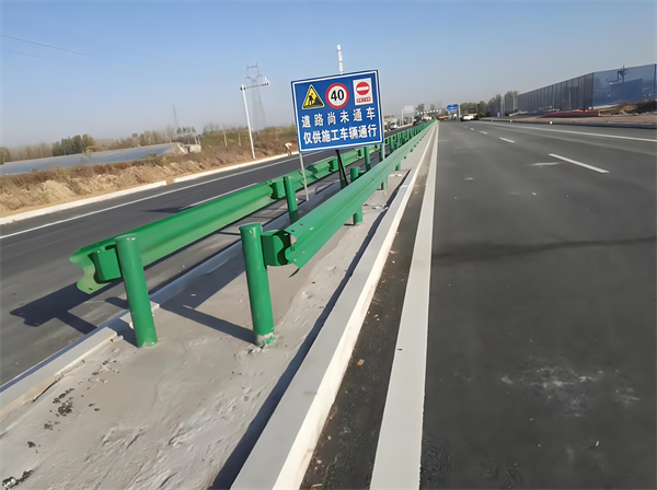 扬州公路护栏守护安全横跨多个行业的应用